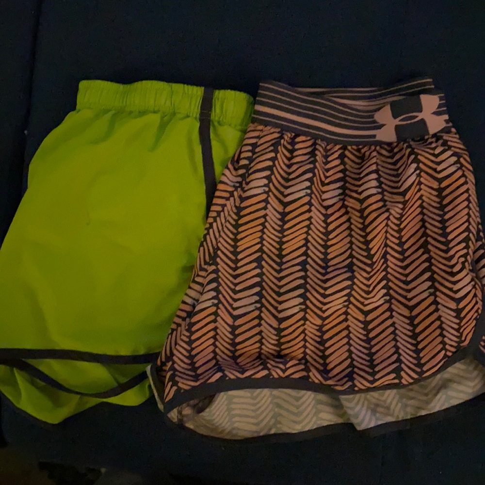 Lot of 2 under armour shorts